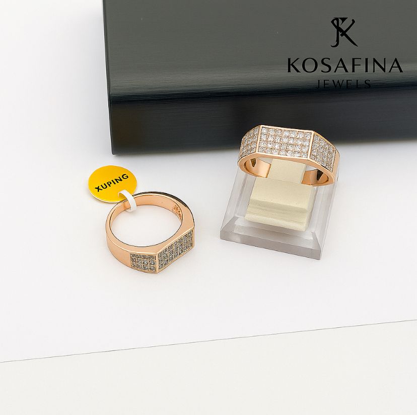Square-Cut Rose Gold Statement Ring